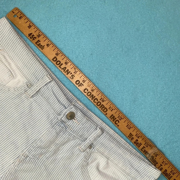 MOSSIMO pinstripe denim mid rise capri jeggings stretchy soft size 10 - Picture 9 of 14